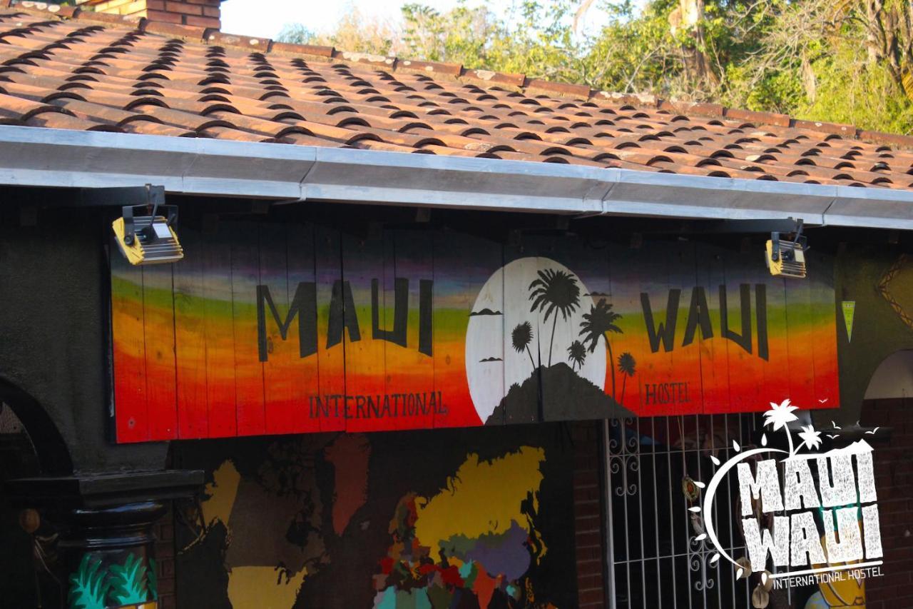 Maui Waui International Hostel Encarnación Exterior foto