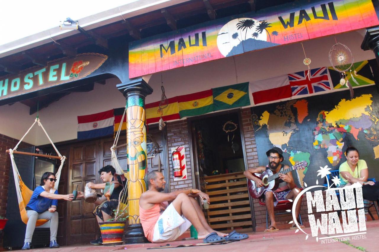 Maui Waui International Hostel Encarnación Exterior foto